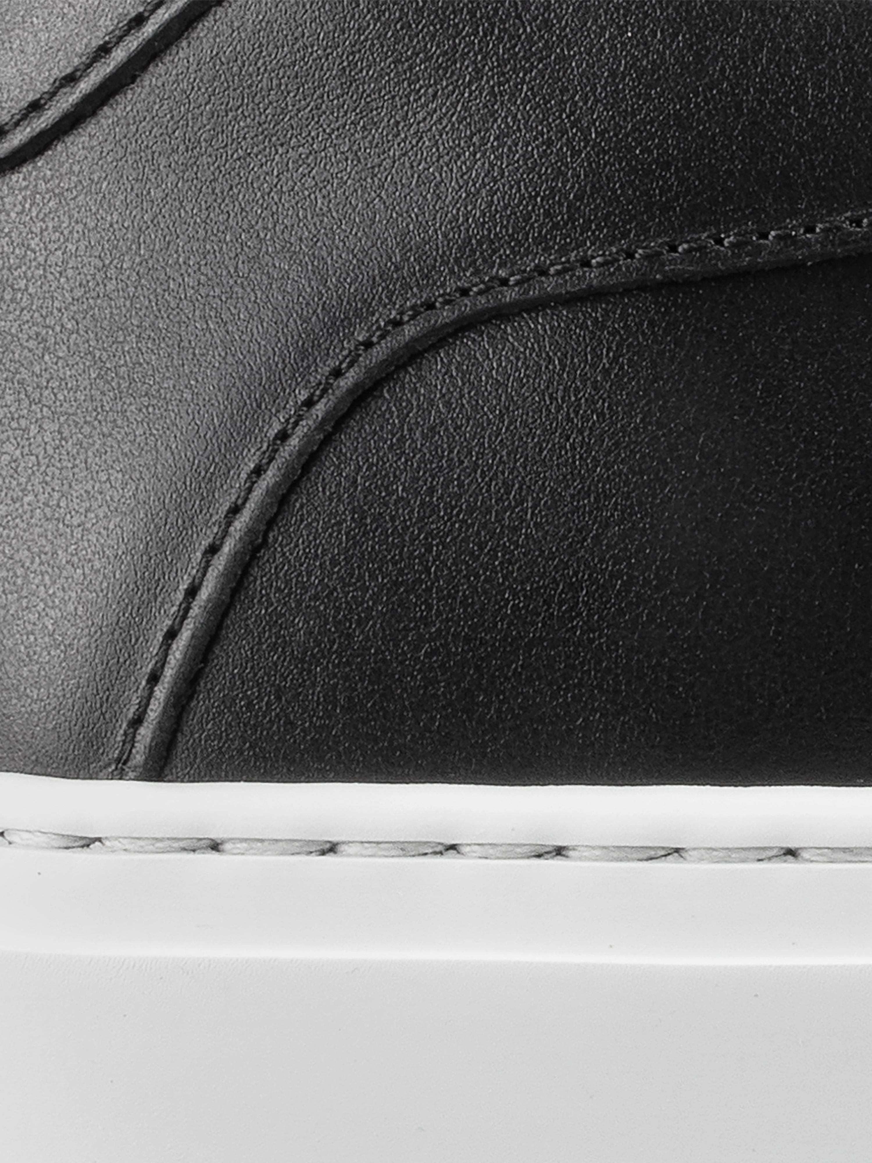 Capri Leather Sneaker in Onyx Wide Fit - Image 5